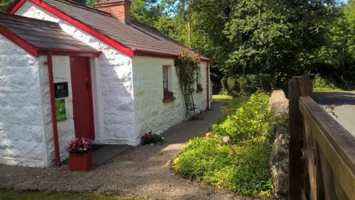 Railway Crossing Cottage