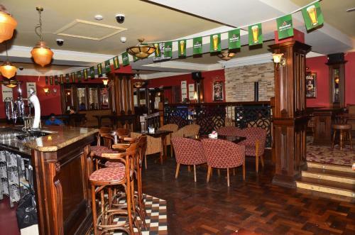 Cooneys Hotel