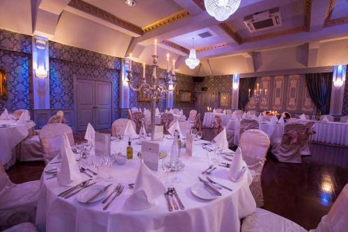 Anner Hotel