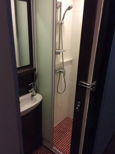 Metroplace Olympic Hotel