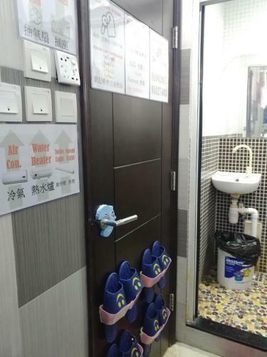Hostal Easy Inn (master Inn)