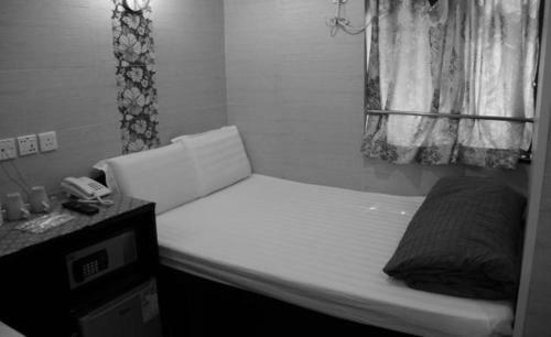 Hostal Gorgeous Hotel