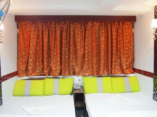 Hostal Traveller's Hostel