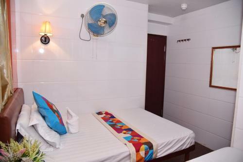 Hostal Traveller's Hostel