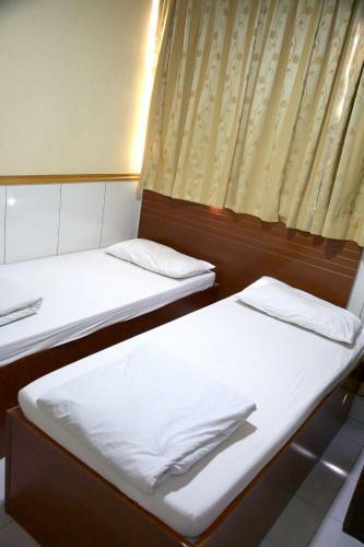 Hostal Yau King Hotel