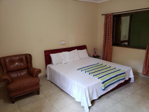 Nabegyi Hotel