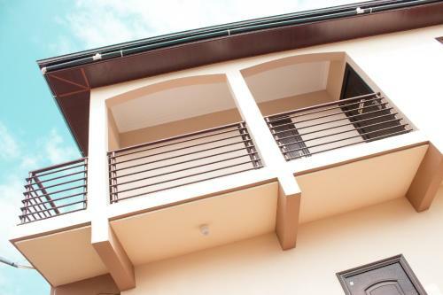 Hostal Rose Leat Elegant Bed & Breakfast