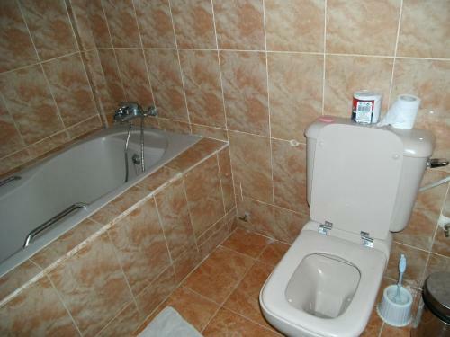 Pemicsa Hotel Accra