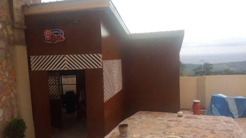 Jlw Hostels