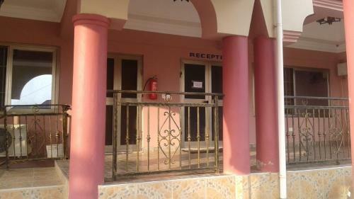 Hostal Flower City Guest House