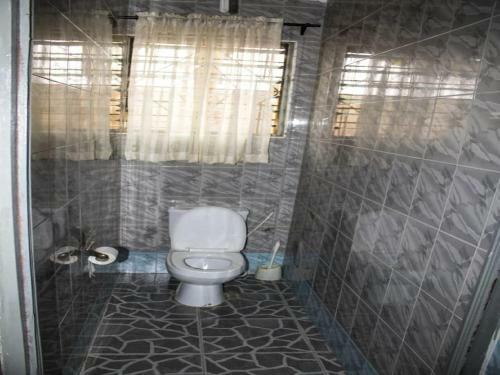 Hostal Elizz Guest House