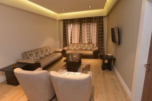 Pls Apartments - Cantonments