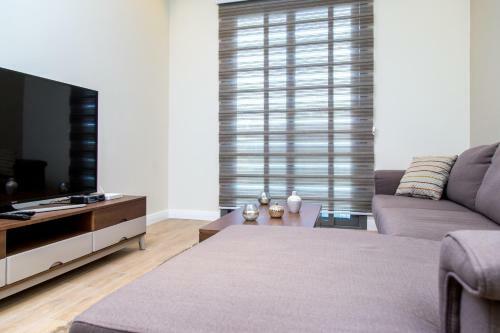Pls Apartments - Cantonments