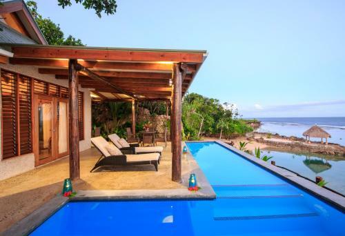 Hotel Savasi Island Resort