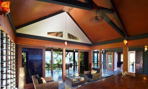 Hotel Savasi Island Resort