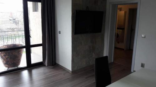 Aleksandar House