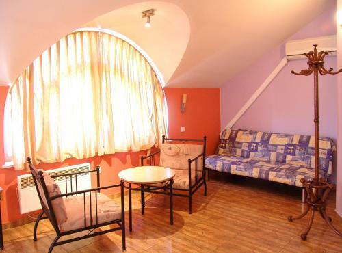 Central Family Hotel