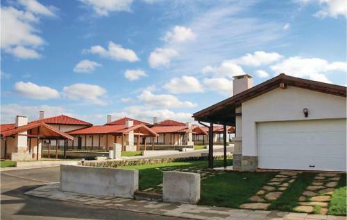 Three-bedroom Holiday Home In Lozenets