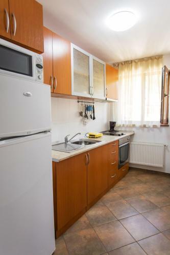 Hostal Hera Guest House