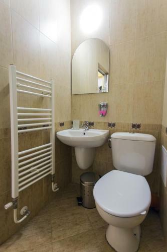 Hostal Hera Guest House