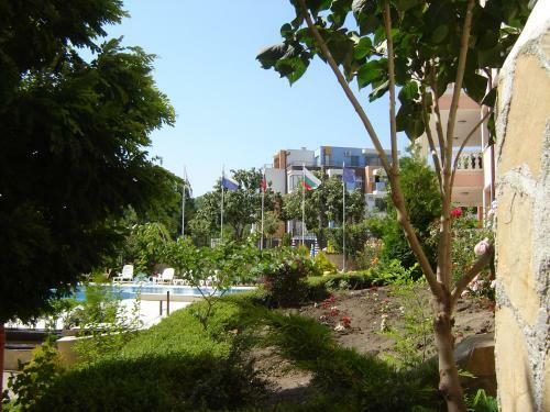 Byala Palace Apartments