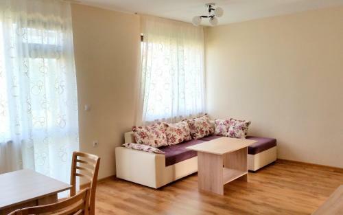 Hostal Guesthouse River House