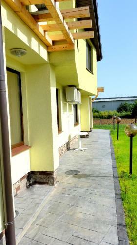 Hostal Guesthouse River House