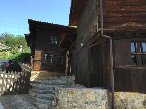 Choksheva House