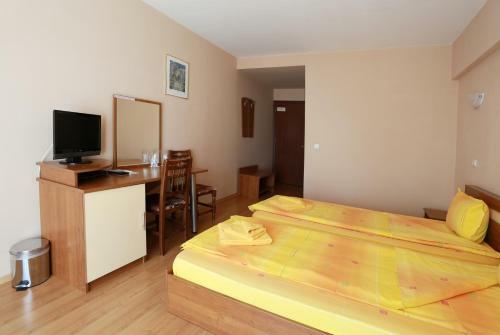 Acropolis Hotel