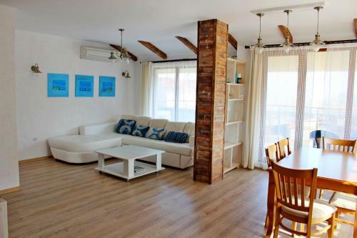 Real Black Sea Apartments