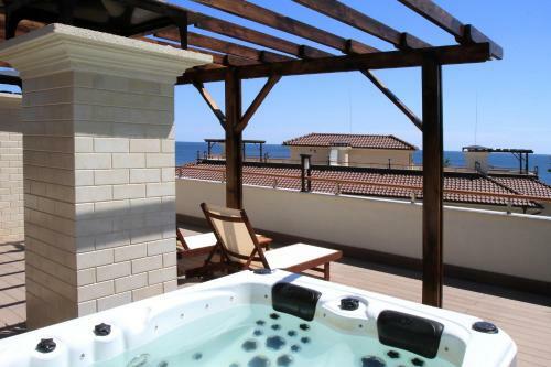 Long Beach Hotel & Spa