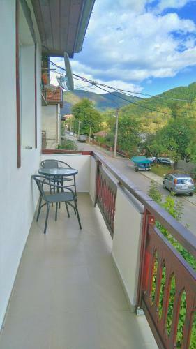 Hostal Guest House Meraklii