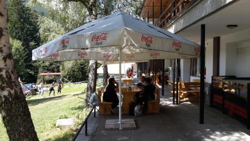 Hostal Kompleks Zeleni Preslap