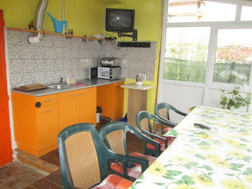 Hostal Guest House Happiness