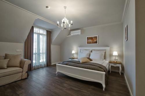 Sunny Castle Hotel