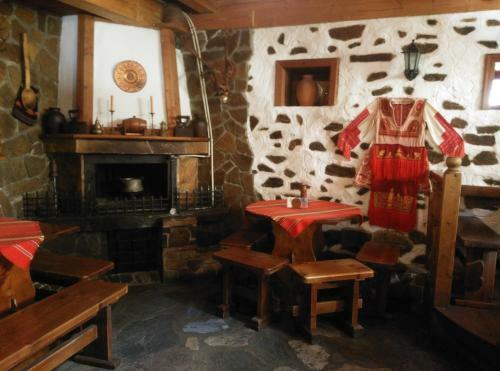 Hotel Dynasty Guest Rooms