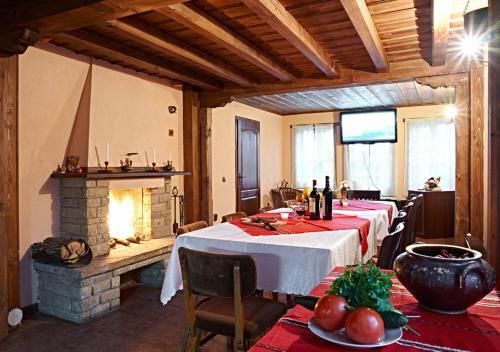 Hostal Kenara Guest House
