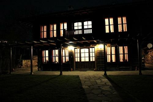 Hostal Kenara Guest House