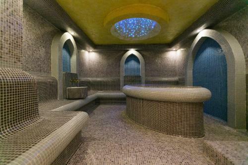 Paradise Spa Hotel