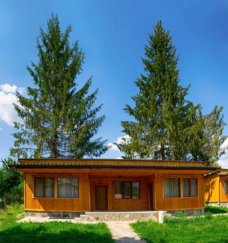 Holiday Village Apriltsi