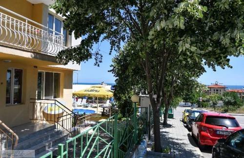 Laguna Family Hotel