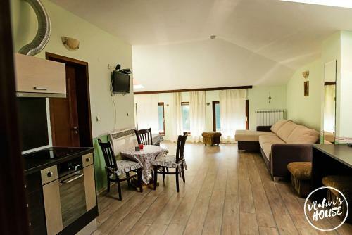 Hotel Vlahvi's House