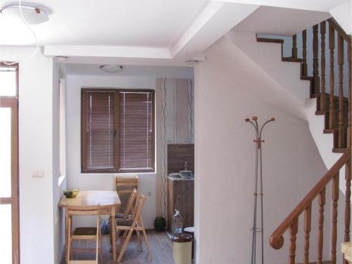 Three-bedroom Holiday Home In Obrochishte