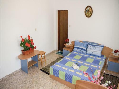 Four-bedroom Holiday Home In Village Velika