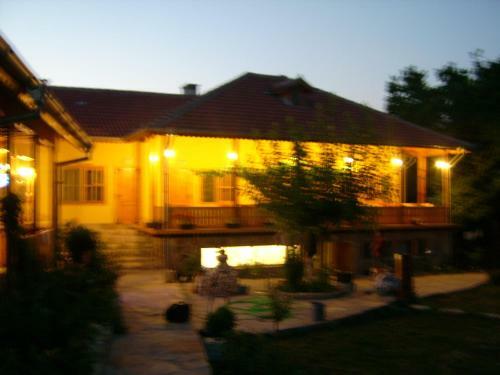Hostal Pelican Birding Guest House