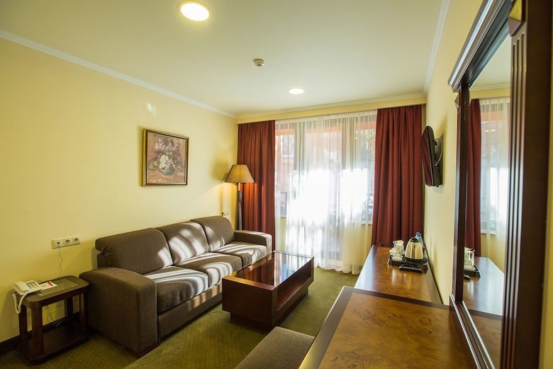 Nairi Hotel Spa Resorts