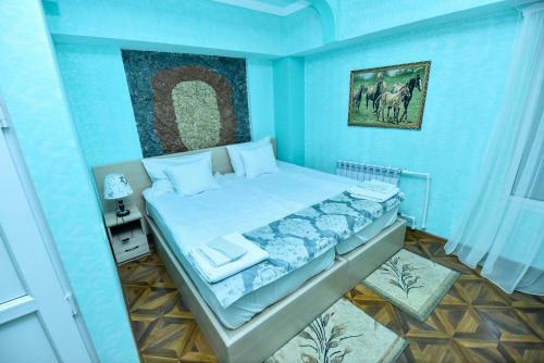 Hostal Gayane Hotel