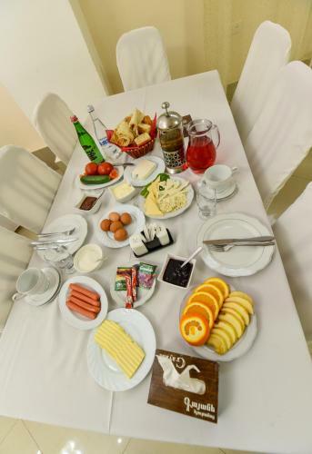 Hostal Gayane Hotel