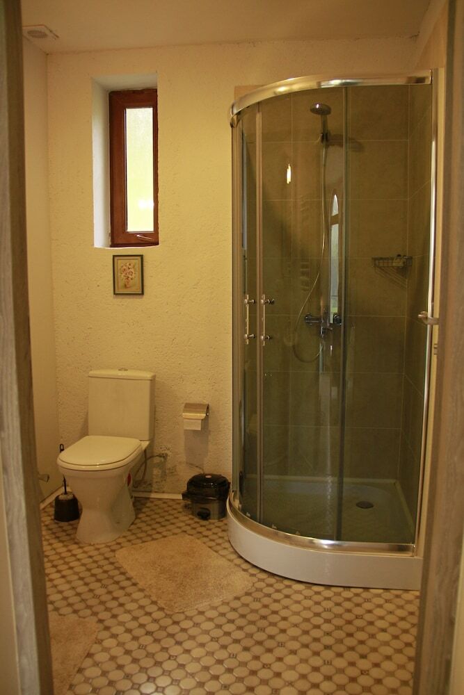 Hostal Lermont Guest House