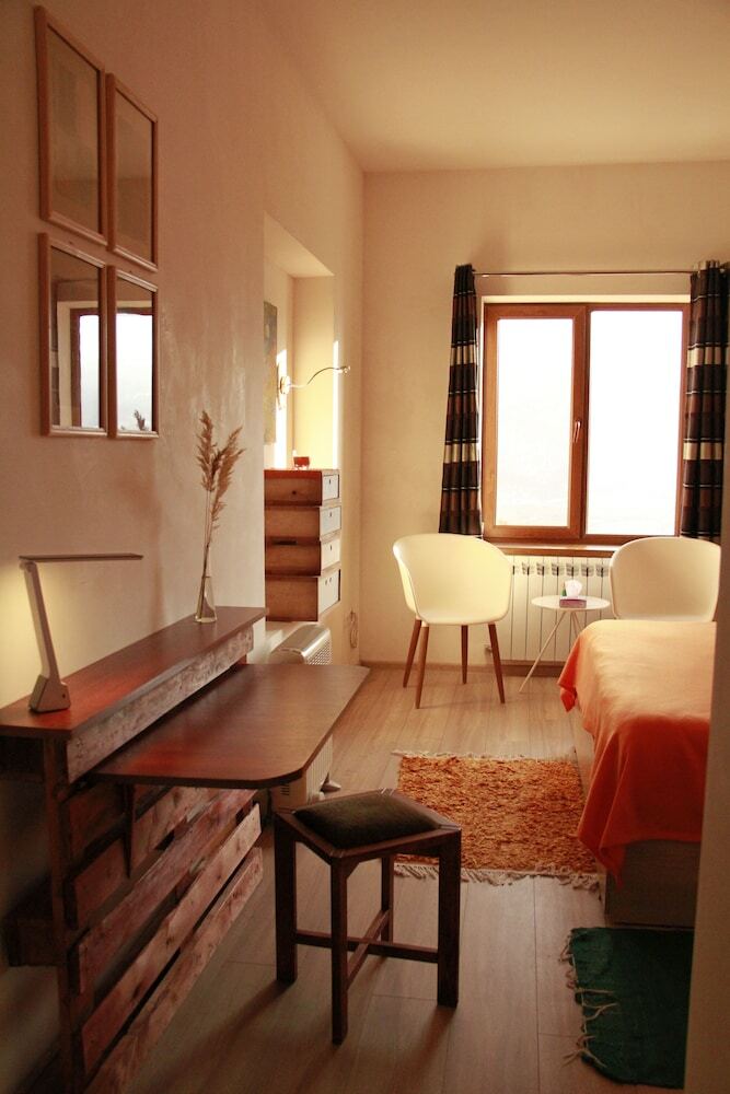 Hostal Lermont Guest House